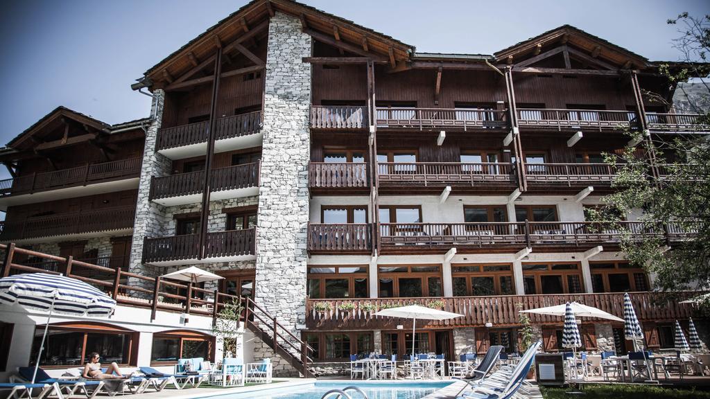 Hotel Altitude Val-d'Isere Exterior photo