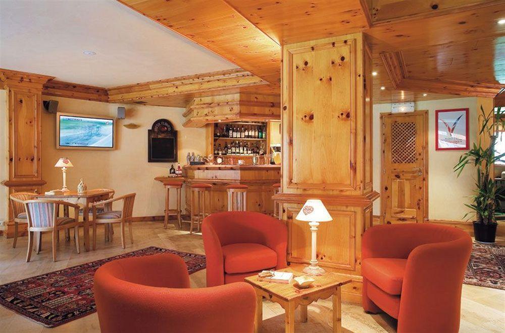 Hotel Altitude Val-d'Isere Exterior photo
