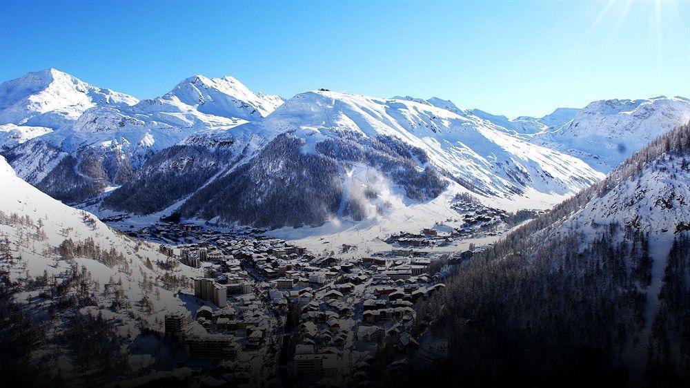 Hotel Altitude Val-d'Isere Exterior photo